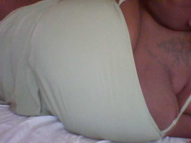 Chocoboobies live cam on BongaCams