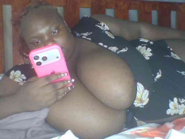 Chocoboobies webcam