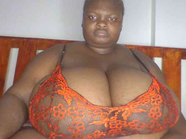 Chocoboobies webcam