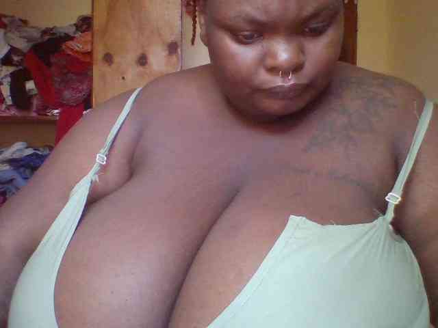 Chocoboobies webcam