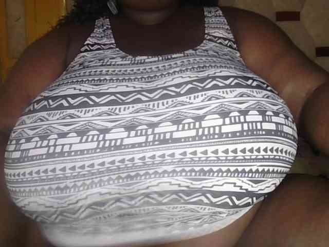 Chocoboobies webcam