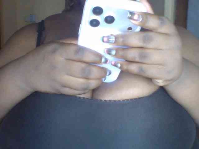 Chocoboobies webcam