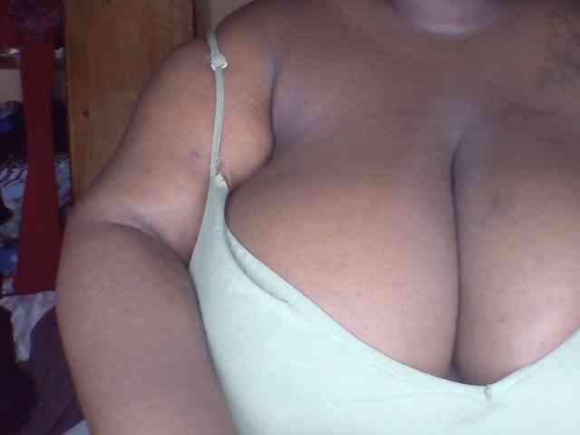 Chocoboobies webcam
