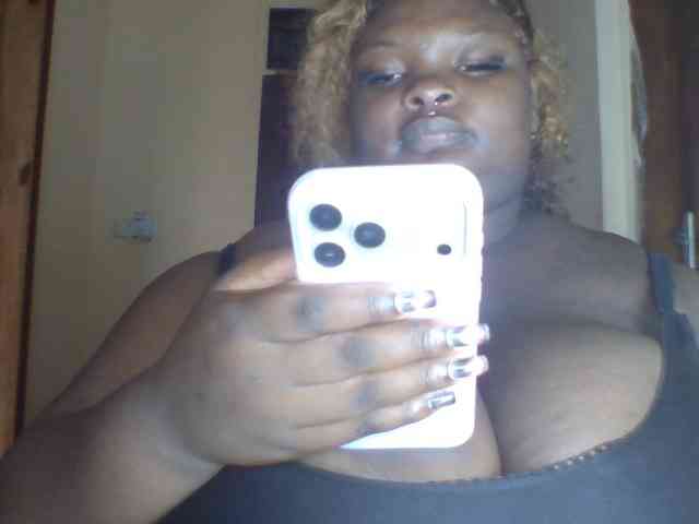 Chocoboobies webcam