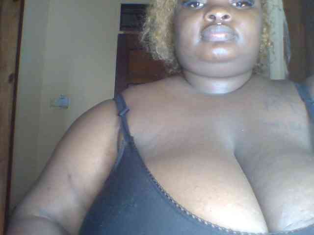 Chocoboobies webcam