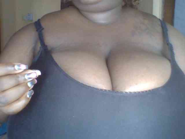Chocoboobies webcam