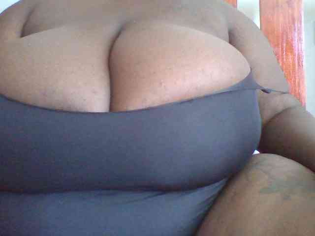 Chocoboobies webcam