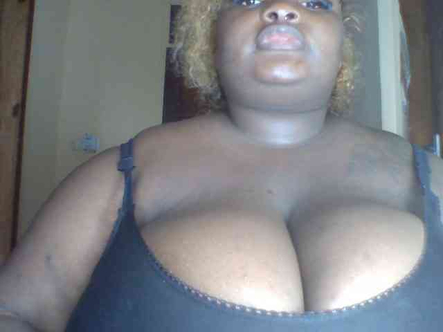 Chocoboobies webcam