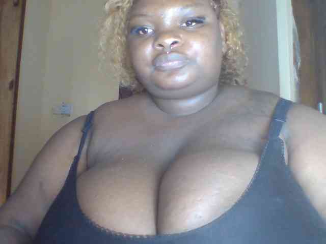 Chocoboobies webcam
