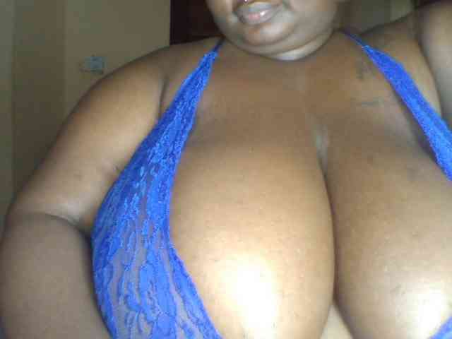 Chocoboobies webcam