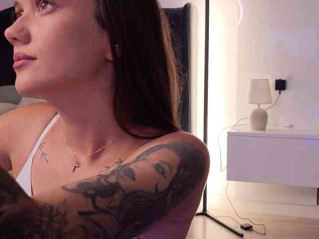 Glossy Glossy