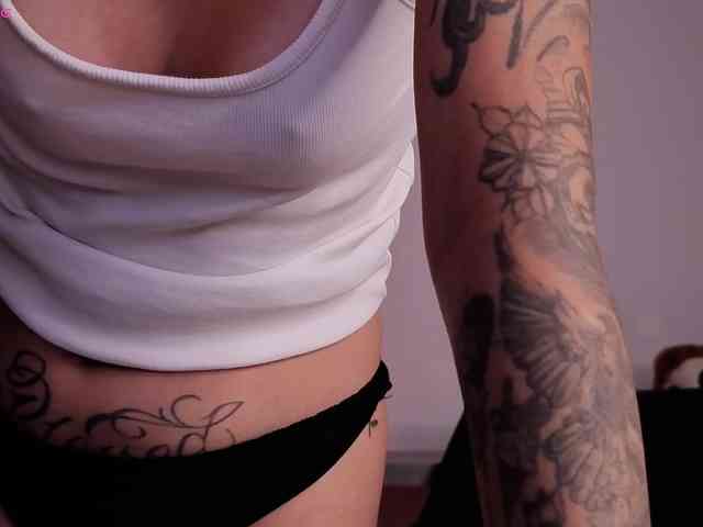 Glossy webcam