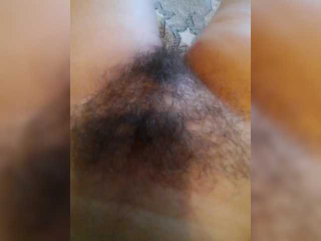 le modèle bulochka733 est en webcam porno dans un show sur le site bongacams, il possède les tags suivants: White/Caucasian,Brunette,Hairy