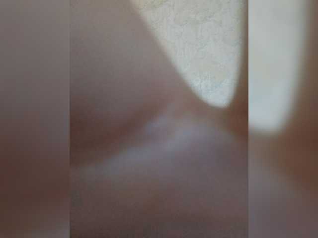 bulochka733 live cam on BongaCams