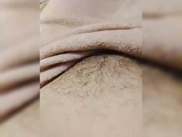 bulochka733 live cam on BongaCams