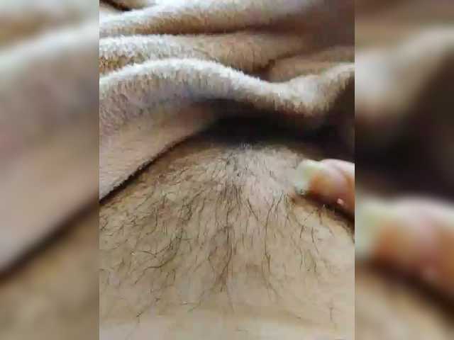 bulochka733 live cam on BongaCams