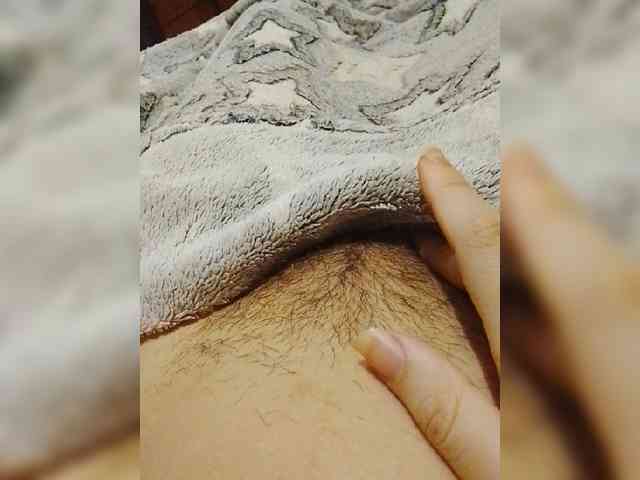 bulochka733 Live Webcam on BongaCams