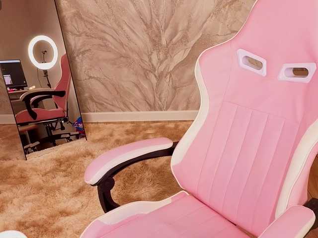 Vivien-Ross live cam on BongaCams