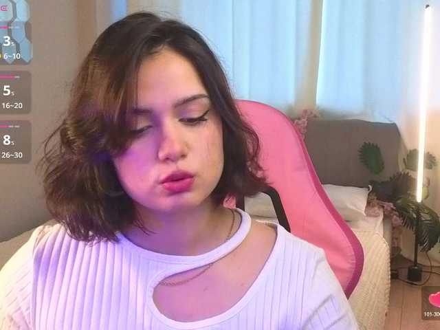 Vivien-Ross — live female cam