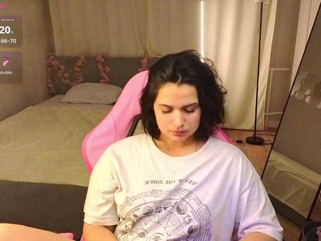 Vivien-Ross live cam on BongaCams