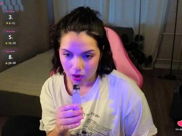 Vivien-Ross live cam on BongaCams