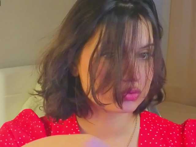 Vivien-Ross live cam on BongaCams