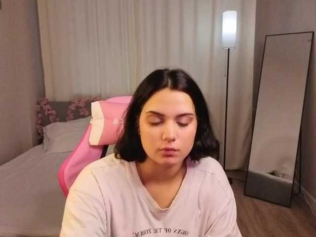 Vivien-Ross live cam on BongaCams