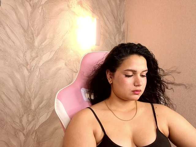 Vivien-Ross live cam on BongaCams