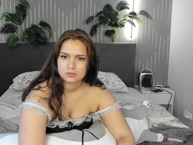 Vivien-Ross live cam on BongaCams