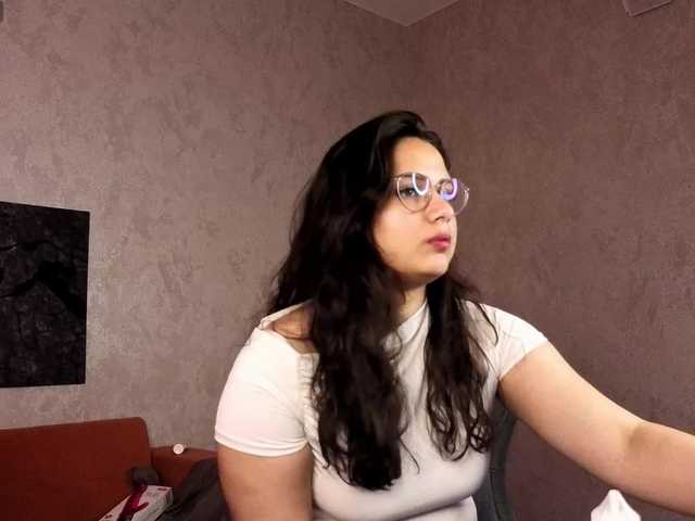 Vivien-Ross live cam on BongaCams