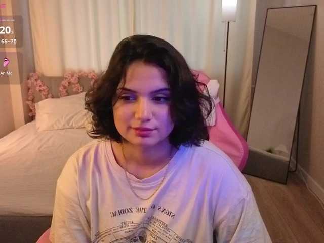 Vivien-Ross live cam on BongaCams