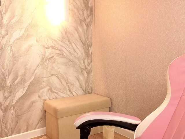 Vivien-Ross live cam on BongaCams