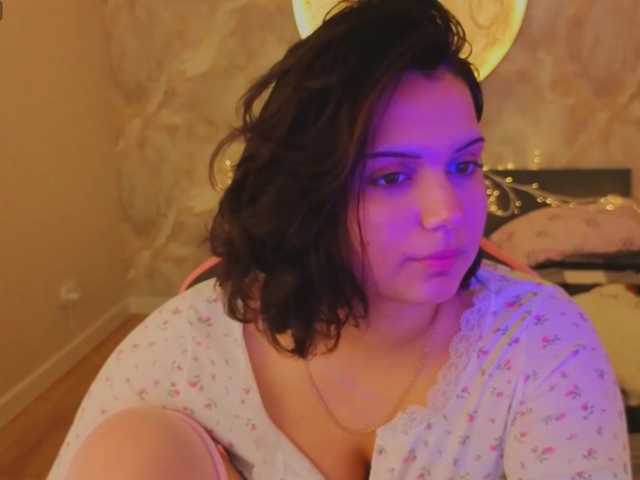 Vivien-Ross live cam on BongaCams
