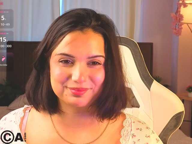Vivien-Ross live cam preview