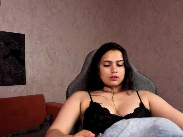 Vivien-Ross live cam on BongaCams