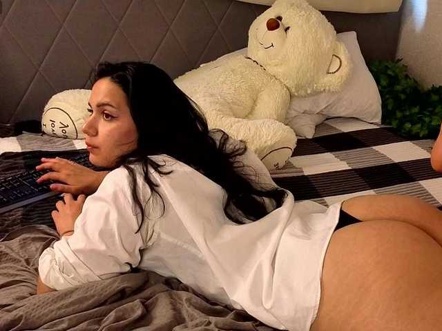 Vivien-Ross live cam on BongaCams
