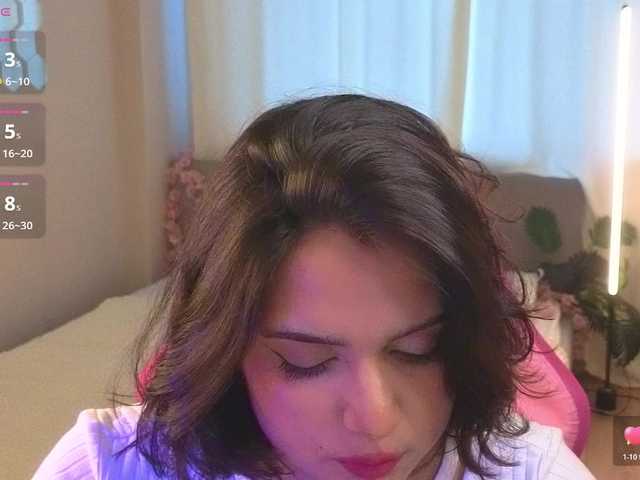 Vivien-Ross — live female cam