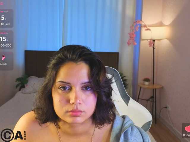 Vivien-Ross live cam on BongaCams