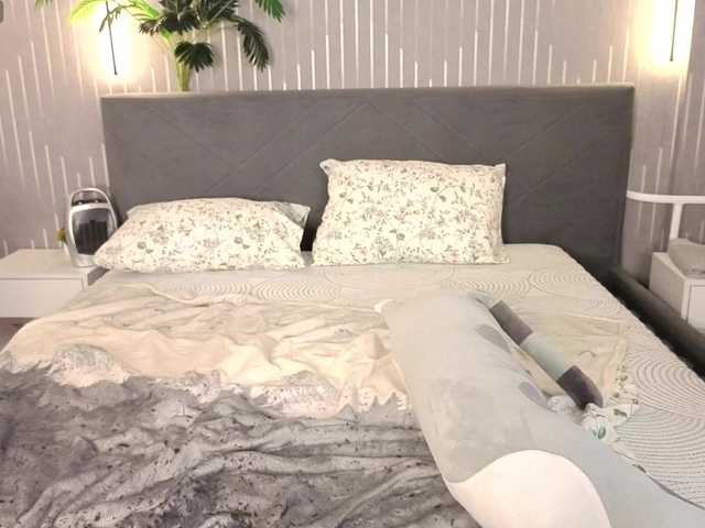 Vivien-Ross live cam on BongaCams