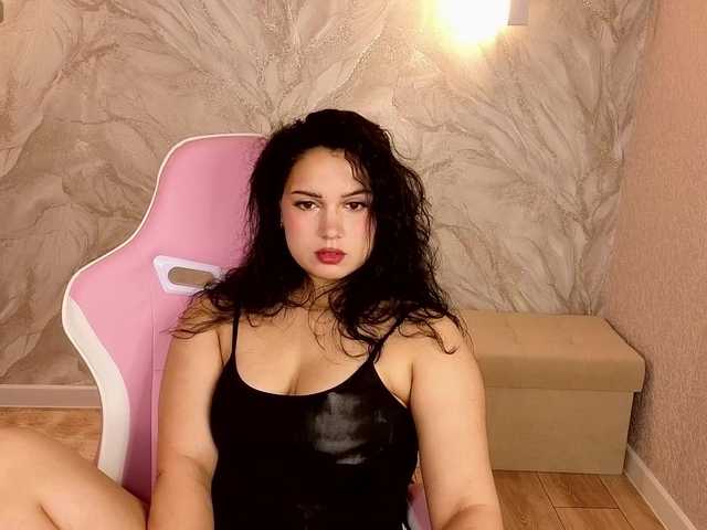 Vivien-Ross live cam on BongaCams
