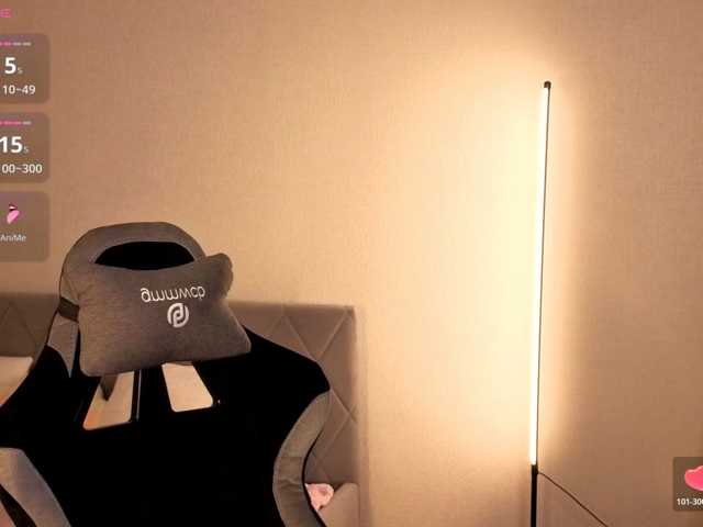 Vivien-Ross live cam on BongaCams