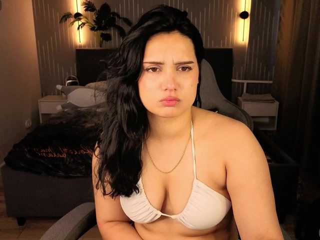 Vivien-Ross live cam