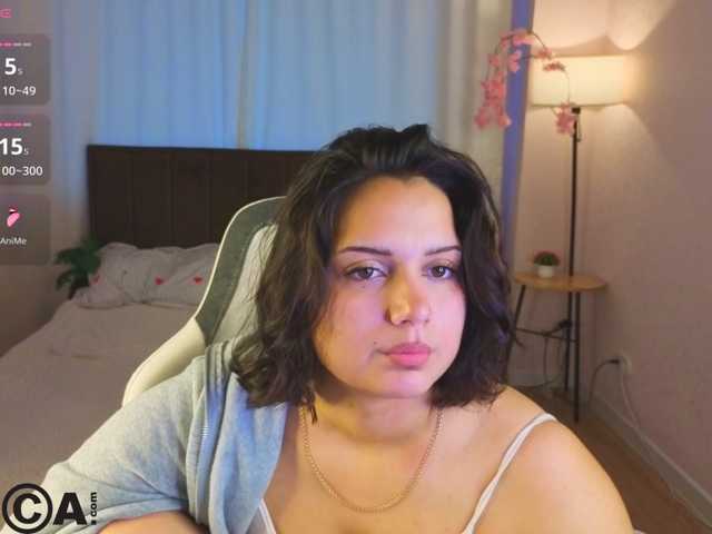 Vivien-Ross live cam on BongaCams