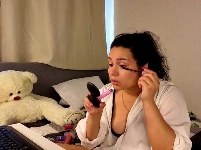 Vivien-Ross live cam on BongaCams
