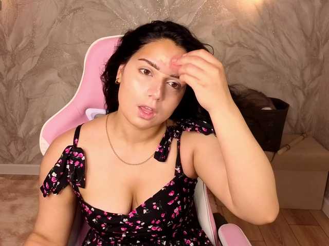 Vivien-Ross live cam on BongaCams