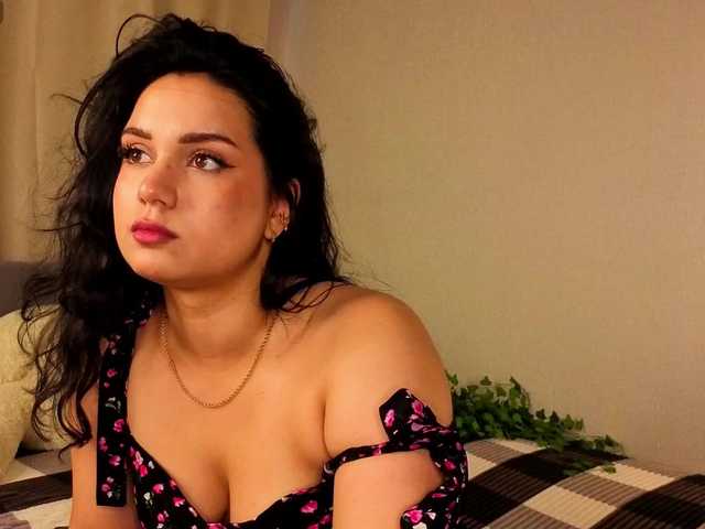Vivien-Ross live cam on BongaCams
