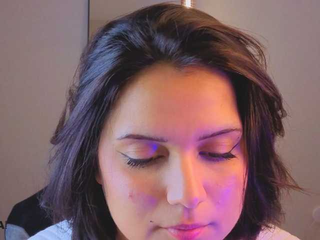 Vivien-Ross live cam on BongaCams