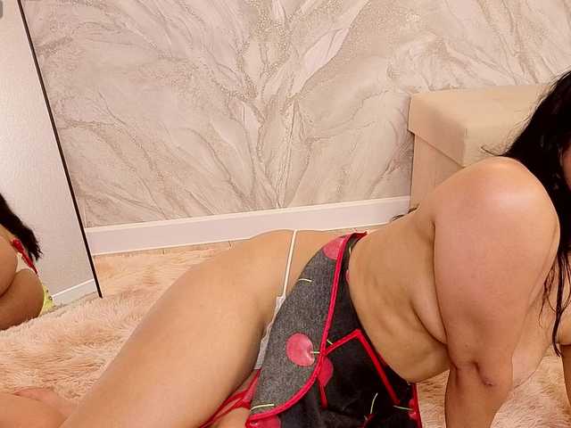 Vivien-Ross live cam on BongaCams