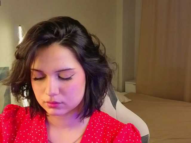 Vivien-Ross live cam on BongaCams