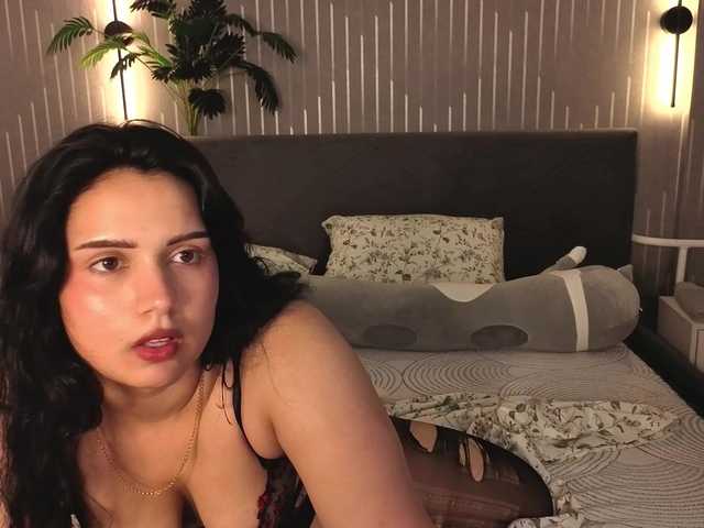 Vivien-Ross live cam on BongaCams